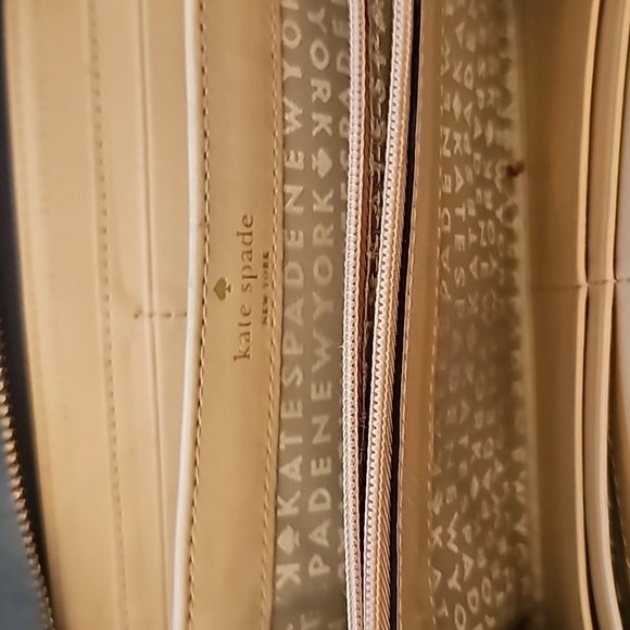 Kate Spade wallet - Picture 3 of 3